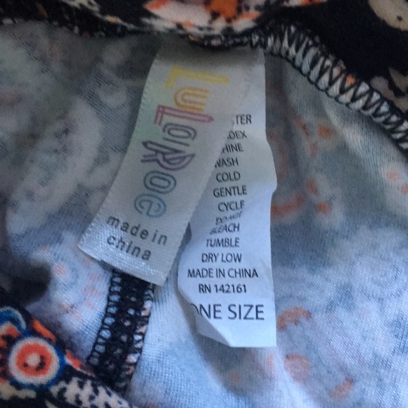 SOLD💗EUC Lularoe Leggings Aztec/Phoenix - Picture 3 of 3